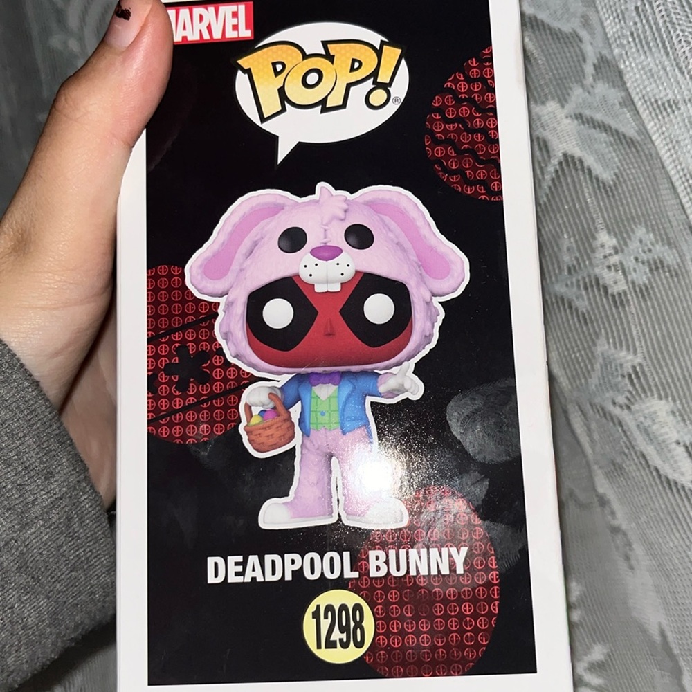Pop figure